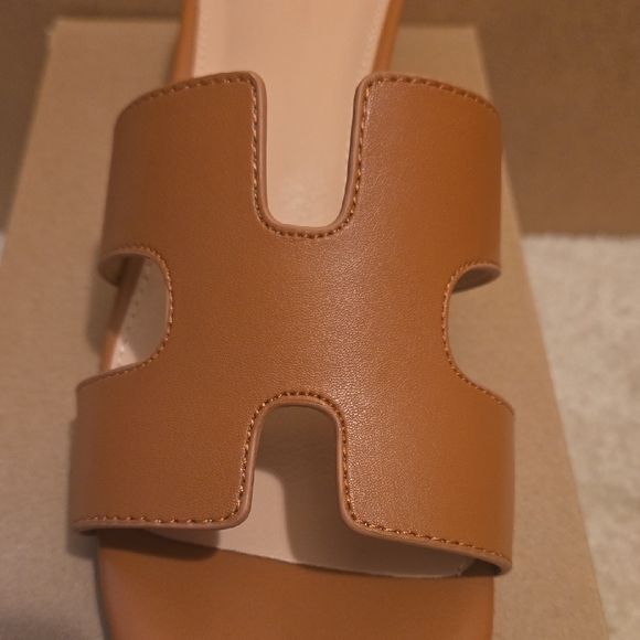 Chic Tan Women's Mules - Picture 3 of 7